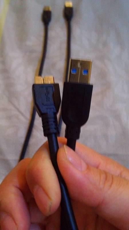 高品質 USB3.0公 - Micro B公 連接線 >30CM 隨身硬諜、外接盒USB3.0連接線