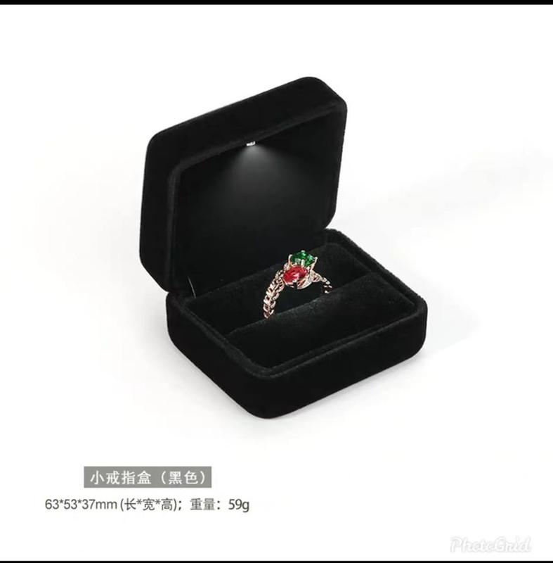 日韓時尚珠寶專用LED絨布戒指禮盒(不含戒指)