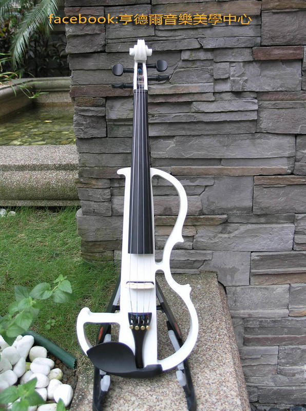 (亨德爾音樂-安畝提琴工作室)-新款 AX-0 新款電小提琴- 白色電子小提琴 音色美高品質(送全配)