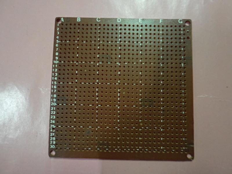  電木板HT-1 83x83mm 900孔