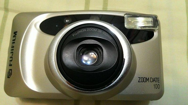 底片相機 FUJI ZOOM DATE 100 傻瓜相機 ( 附原裝盒 + 手繩 + 說明書 )