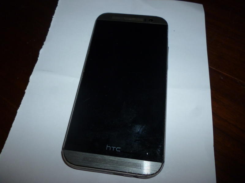 HTC-M8x4G手機200元-不開機