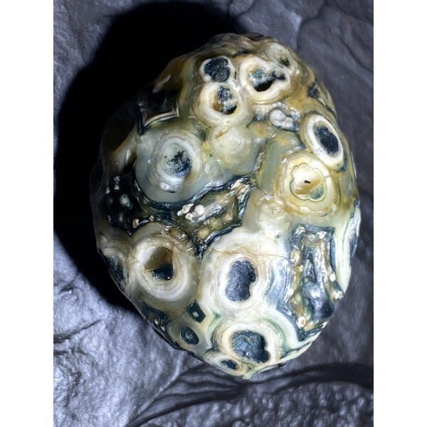 戈壁瑪瑙 眼睛石原石 内蒙阿拉善瑪瑙・20・4ｇ（中国産鉱物標本）-