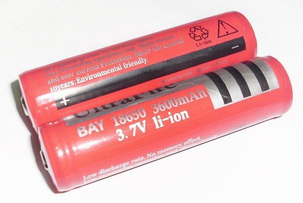 小潮批發【R215】18650 筆電電池 戰術手電筒 18650鋰電池 保護版 保護板 防過充 安全 3600mAh