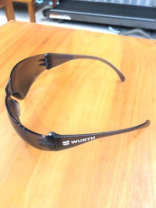 德國 福士公司貨  WURTH耐衝擊安全護目鏡 灰色(黑色) 安全眼鏡 墨鏡 抗UV 單車眼鏡 太陽眼鏡