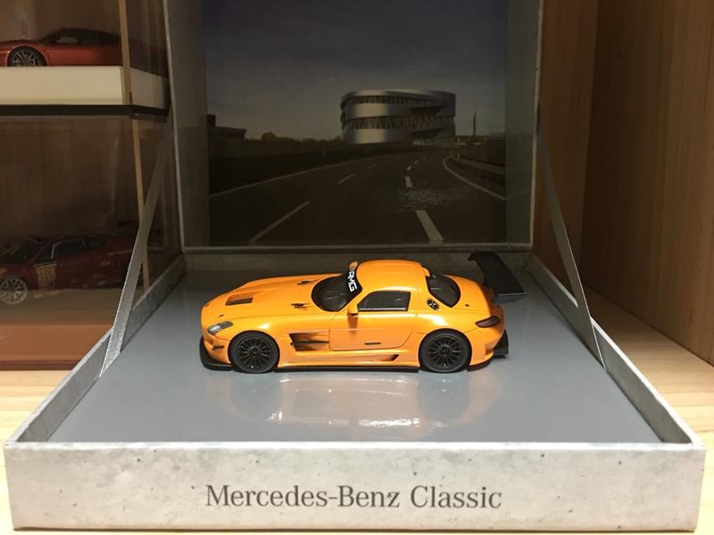 1/43 Spark Mercedes Benz博物館版本 SLS AMG GT3