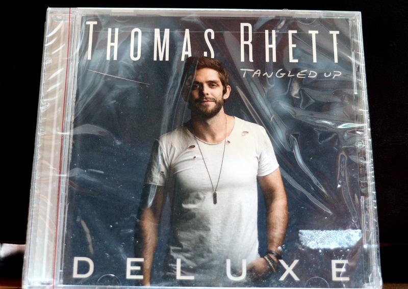 現貨Thomas Rhett 湯瑪士瑞特 - Tangled Up 意亂情迷 Deluxe 18首 美國版 CD全新未拆