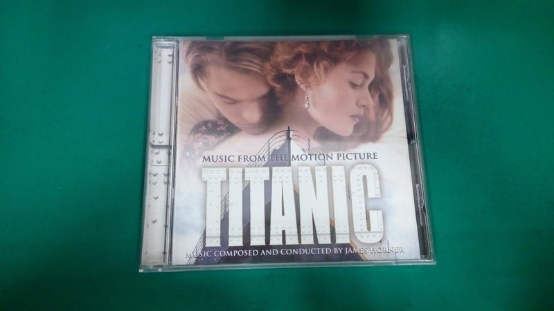 二手 正版 TITANIC 鐵達尼號 電影原聲帶 SONY MUSIC CD 專輯 B13
