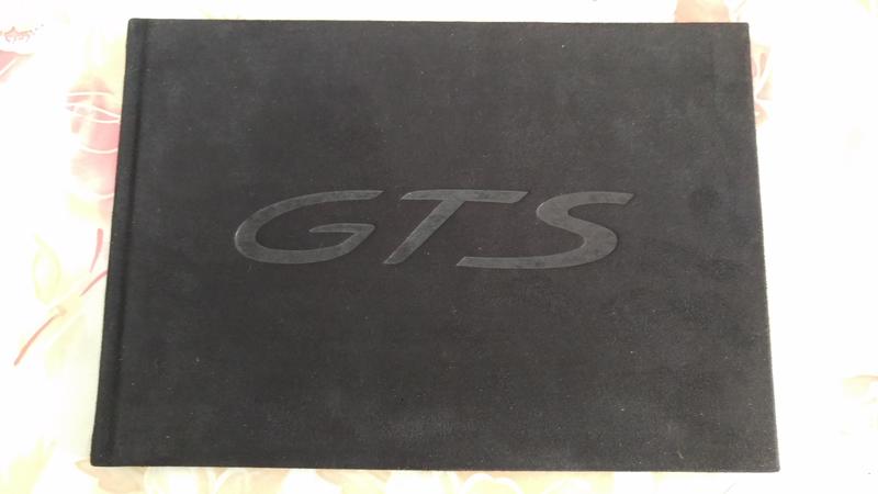 PORSCHE 保時捷原廠型錄 The new 911 GTS 英文版 (003)