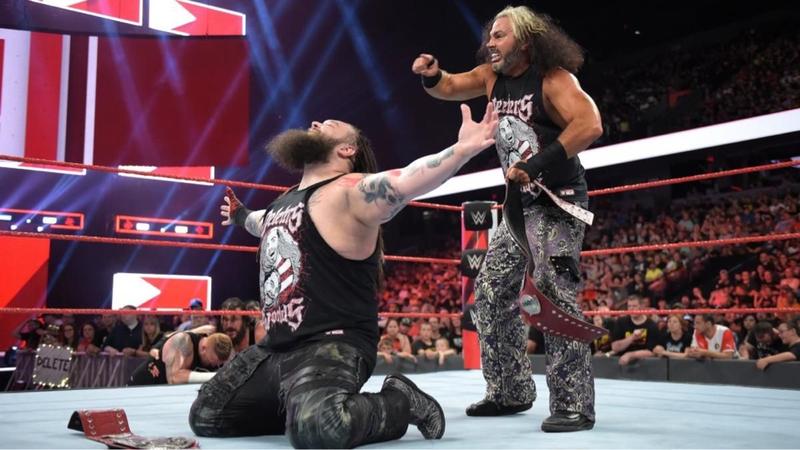 WWE MATT HARDY & BRAY WYATT "DELETERS OF WORLDS" AUTHENTIC現貨