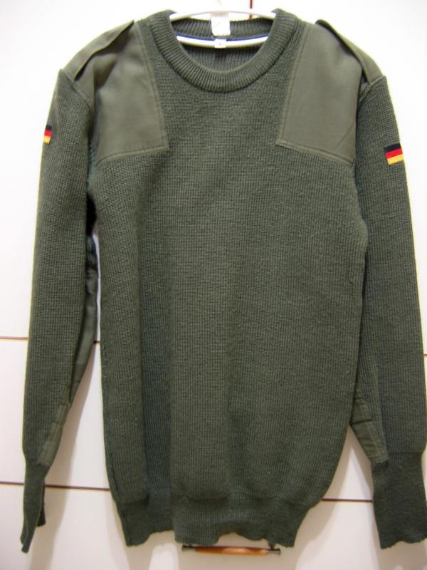售 德軍軍用套頭毛衣一件(MADE IN GERMANY / R.N.80609) LISS #48