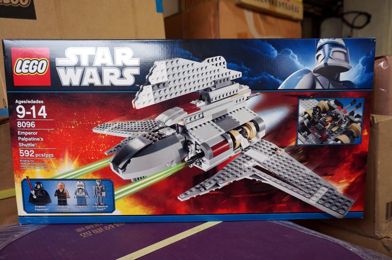 樂高 8096 星際大戰 白卜庭穿梭機Emperor Palpatine's Shuttle (全新品,免運費)LEGO