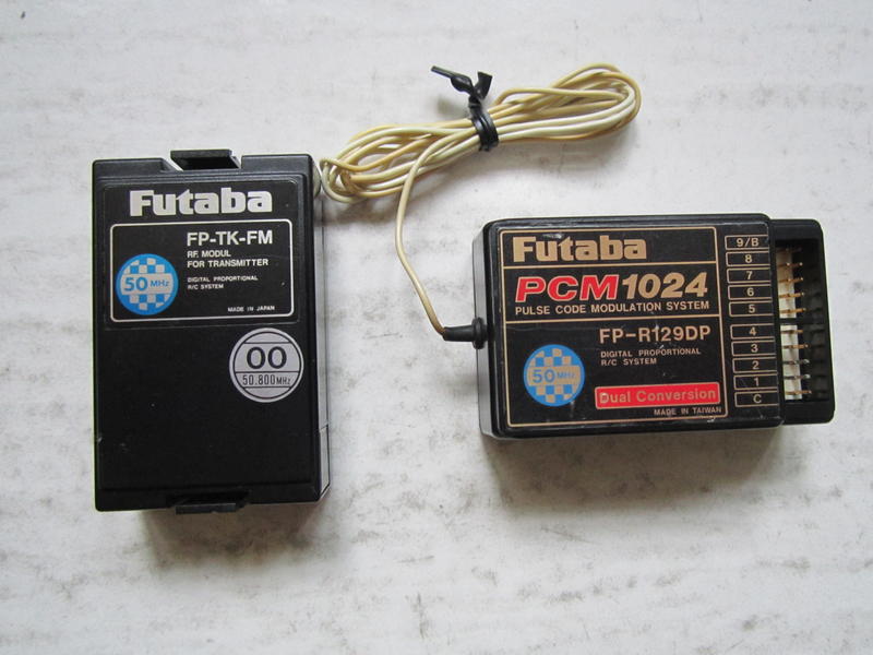 Futaba FP-9ZHP PCM1024ZH 大九遙控器用 50、60 Mhz 發射模組+接收機