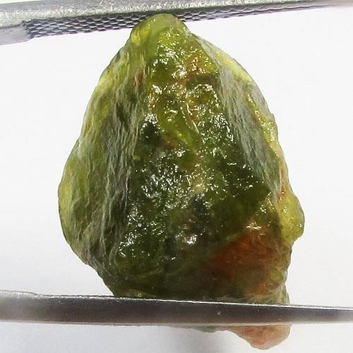 鉻透輝石[B3-2002-910-1]100％天然粗糙的鉻透輝石 20.71克拉 產於馬達加斯加
