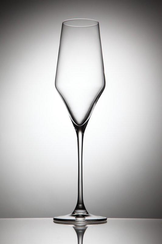 <黑黑生活趣> 獨到品味！ 洛娜無鉛水晶杯【Vium錐型系列】香檳杯