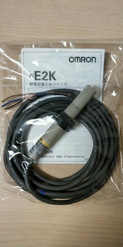 OMRON E2K-X4ME1 M12 4mm靜電