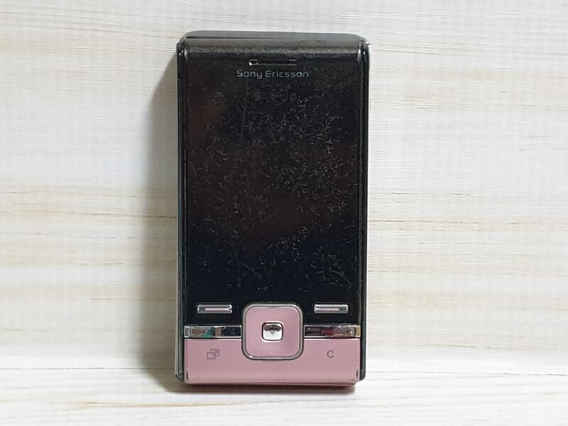 {哈帝電玩}~Sony Ericsson T715 通話正常 螢幕無法顯示 電池蓋卡榫斷 當故障機零件機賣 售出不退~