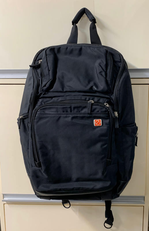 eBag正品牌近全新 後背包 旅行的最佳電腦包  筆記型多功能 大容量 電腦包、雙肩包、功能包、後背包