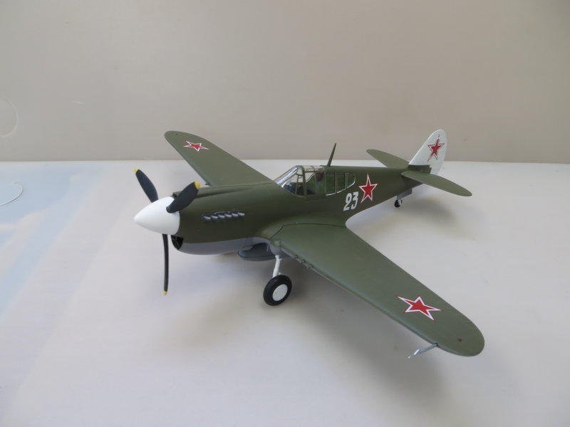 《AY 特價》P40 P-40 P-40M (蘇聯塗裝)~比例1/48飛機完成品~EASY MODEL出品~39314