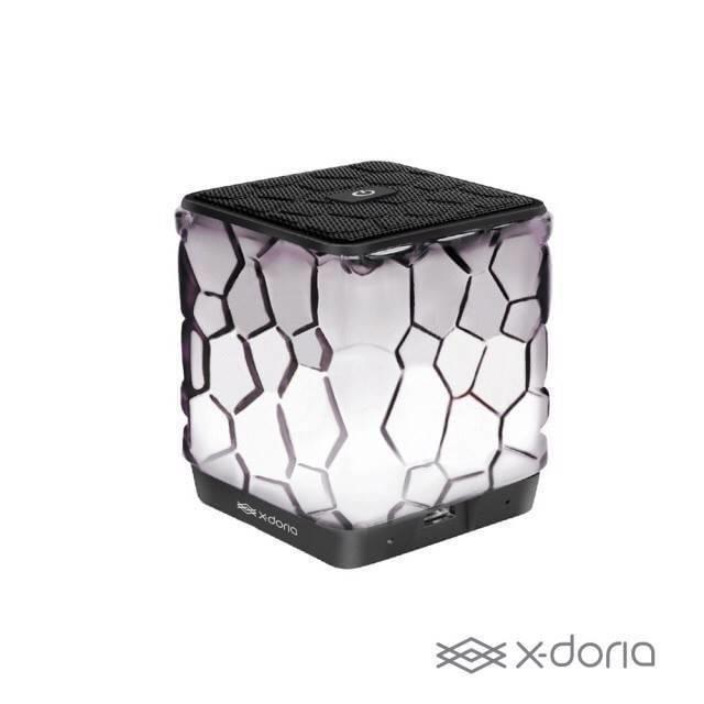 全新 X-Doria 經典黑色款 水立方藍芽喇叭 發光音箱 桌面燈光 智能小音響 4種炫彩燈光 高雄可面交