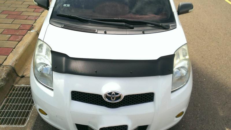 【小夫工作室S.F SHOP】Toyota Yaris 05-10擋蟲板 擋石板 HOOD GUARD