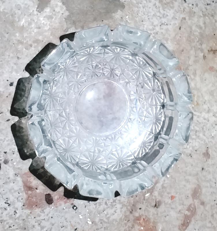 厚圓玻璃煙灰缸 