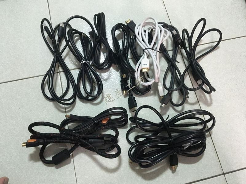 高雄 小港區 桂林 - 2手 HDMI 傳輸線 公對公 8成新 拍賣出售 - 自取自搬 - 透天1～3樓
