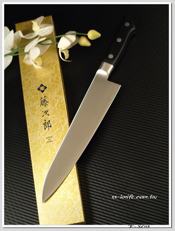 雙雄名家刀品《藤次郎》專業主廚刀(牛刀)240mm 型號：F-809