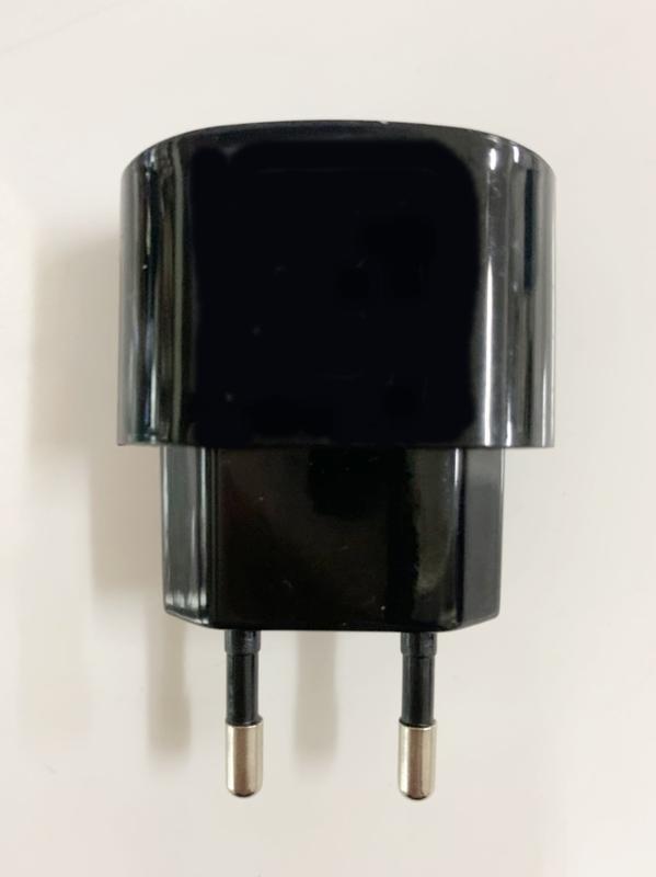 出清商品  100-240V圓頭USB充電器(1孔)