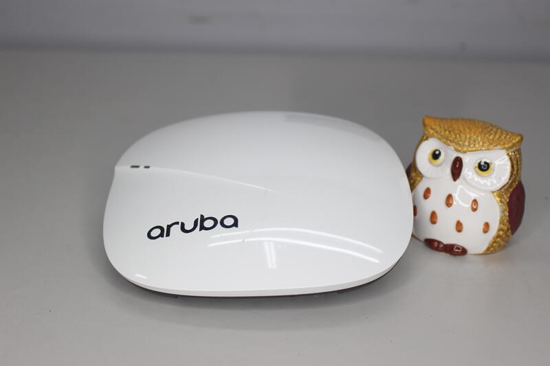 Aruba AP-305 JX936A Dual Radio 802.11ac MU-MIMO Access Point