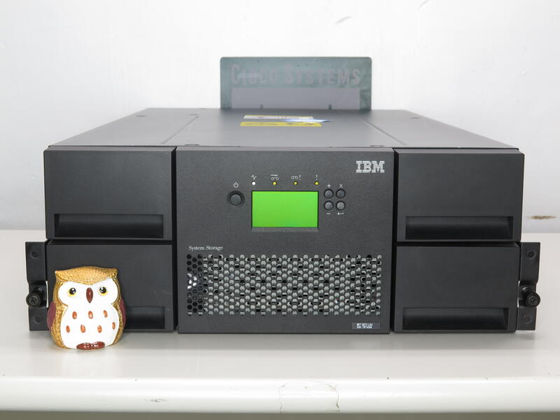 IBM T3200 LTO5 8G FC 磁帶櫃