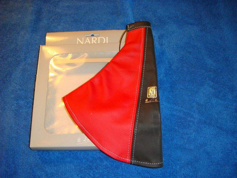 全新正品 NARDI ND MADE IN ITALY 義大利 製品 手煞車套 黑紅色 內裏 麂皮 質感一流