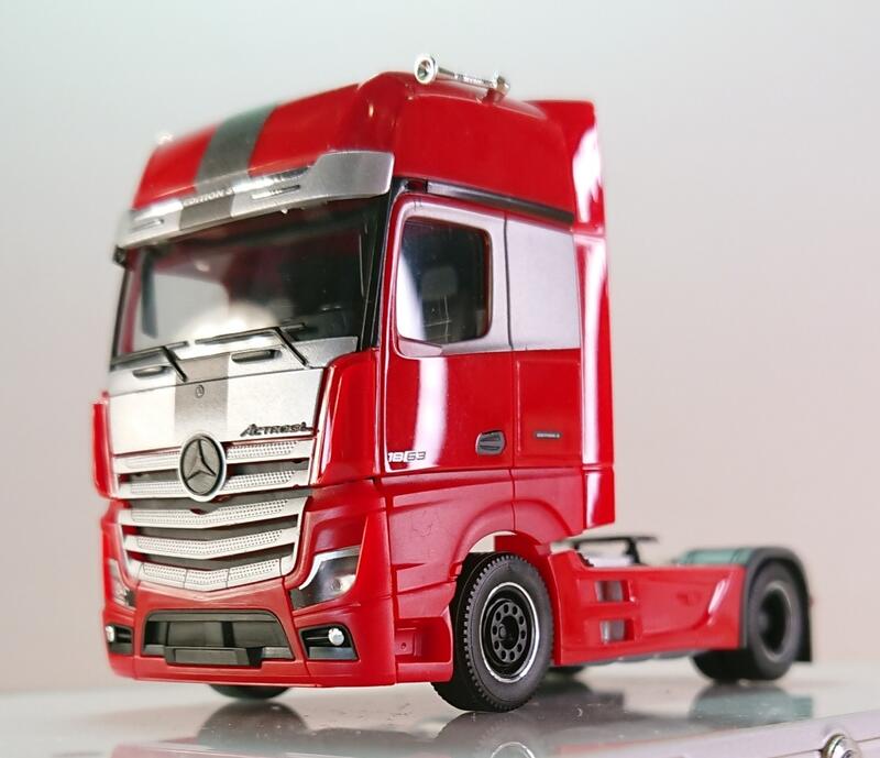 全新HERPA 315852 1/87 MB ACTROS 18 Gigaspace Edition 3 拖車頭