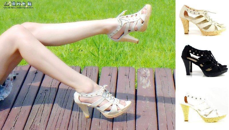 Lo流行女鞋 ~個性搖滾☆::☆~~時尚感鉚釘元素高跟涼鞋