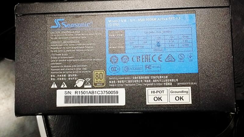 二手-海韻Seasonic 電腦電源供應器550W 金牌80+ 型號:SSR-550RM