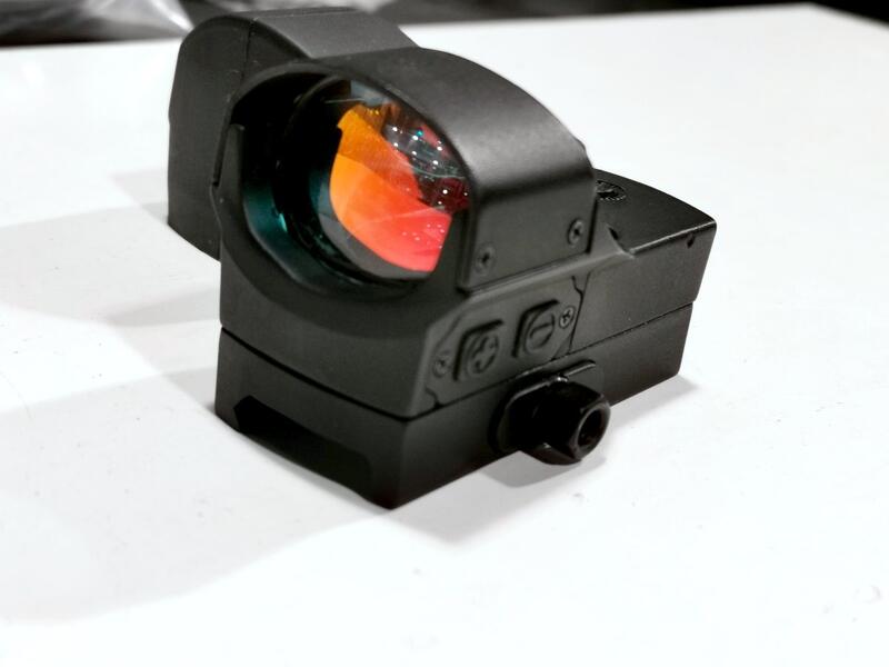 二手寄賣9成新Vector Optics 維特Wraith 1x22x33 Red Dot Sight 內紅點