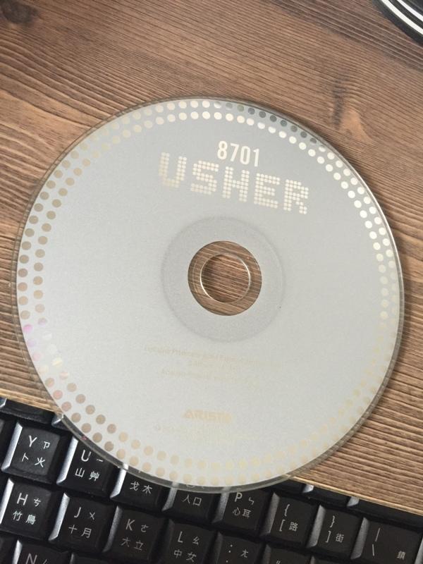 二手裸片CD Usher亞瑟小子-8701 <G76>