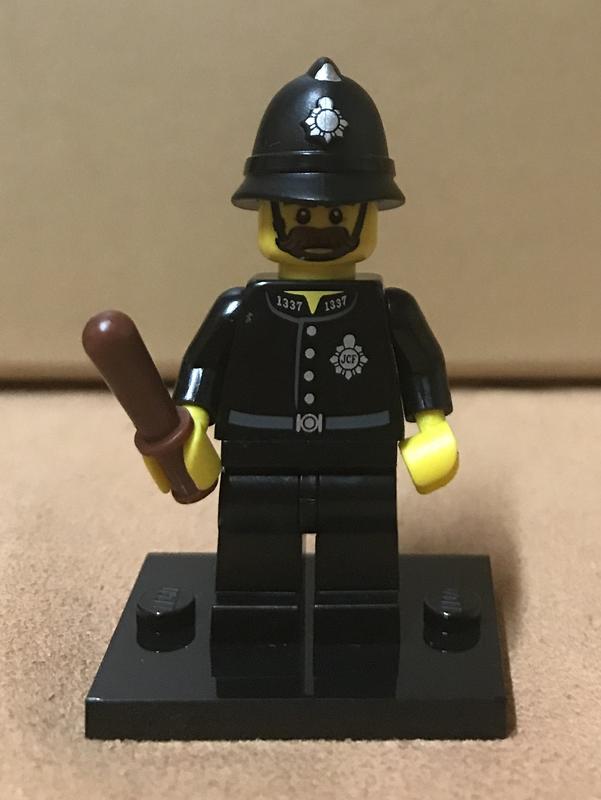 全新  LEGO 樂高 71002 Minifigures 人偶包  第11代 英國 警察 Constable