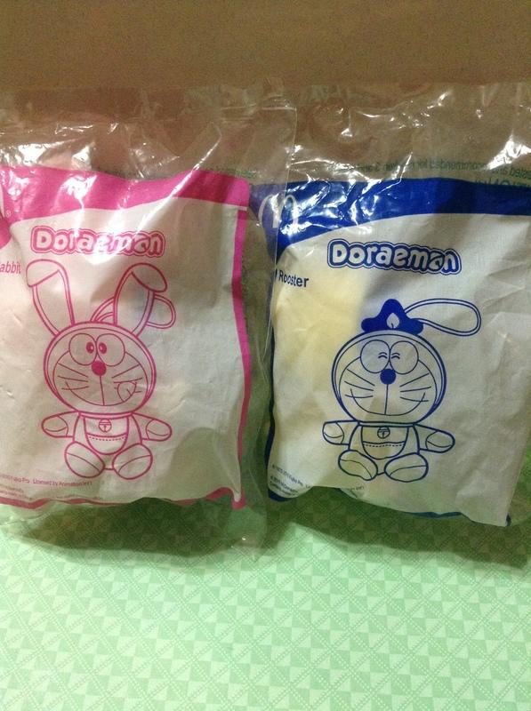 哆啦A夢12生肖公仔～麥當勞2010年兒童餐玩具（兔，雞）