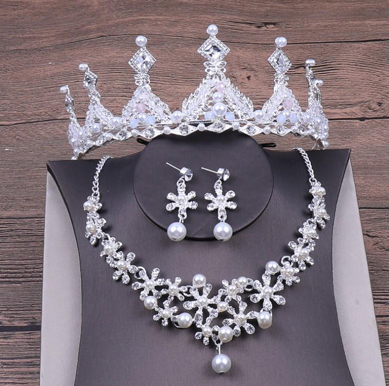 美晶聚💎珍珠水鑽皇冠項鍊耳環三件組婚紗禮服髮飾公主生日髮飾
