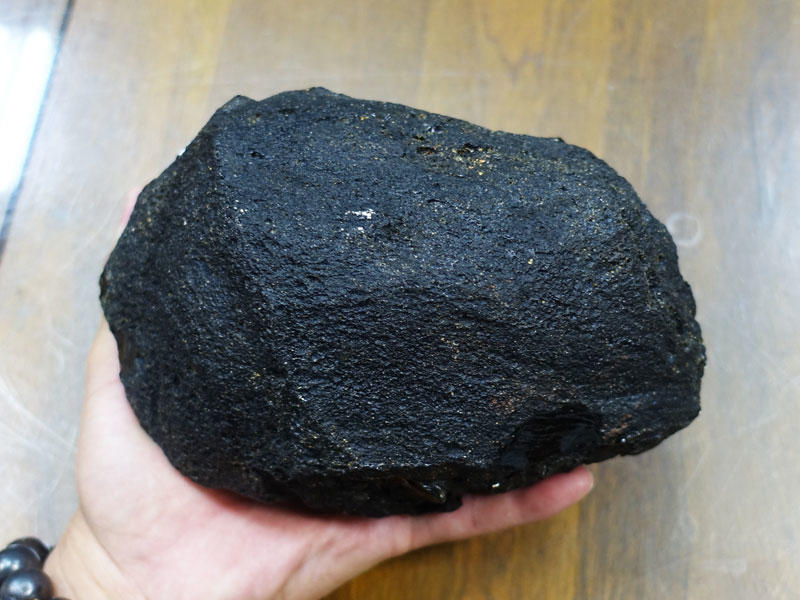 §能量礦石§ 怪物級泰國隕石Tektite黑隕石單體淨重3197公克 孟農型