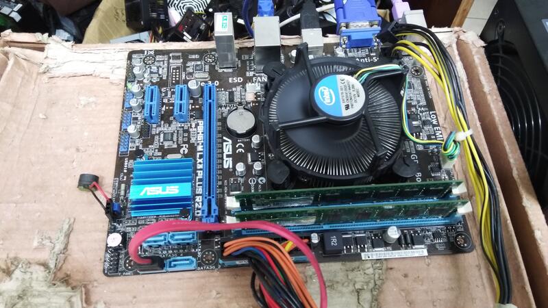 i5-3470 CPU+華碩 P8H61-M LX3 PLUS R2.0主機板+DDR3 8G(4GX2)記憶體