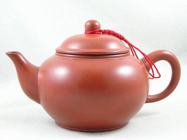 【兩隻老虎在賣（茶．壺）】精選茶壺~【鴿嘴8杯壺 老人茶壺 陶土茶壺】~《紅色》~容量︰200cc