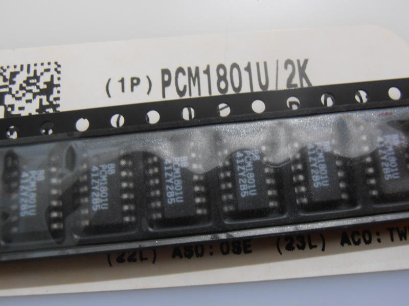 PCM1801U  5v  Audio stereo  A/D converter  16BIT SO14  TI