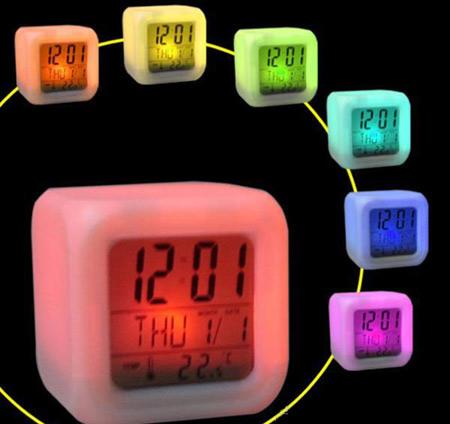 C032 多功能 LED 七彩 四方鐘 鬧鐘 創意 夜光 時鐘 日曆 溫度計 家居布置 辦公室 學校 禮物 兒童節