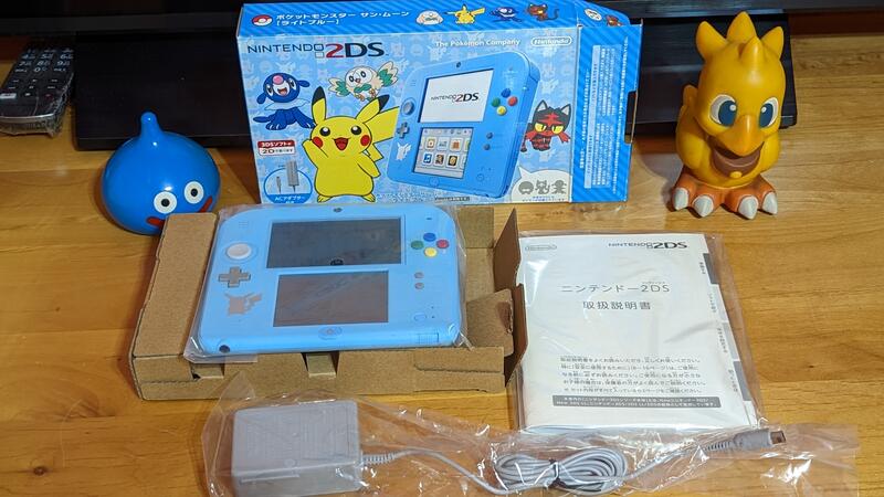 收藏引退_2DS_寶可夢皮卡丘限定主機。(日版、新品、未使用)。 | 露天市