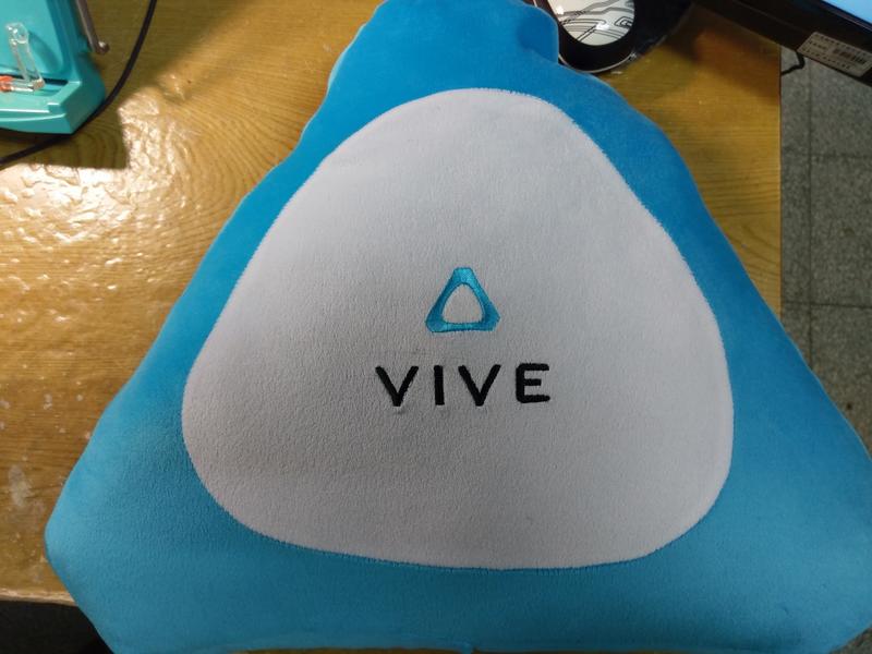 HTC VIVE 抱枕 靠墊 午睡枕 靠枕