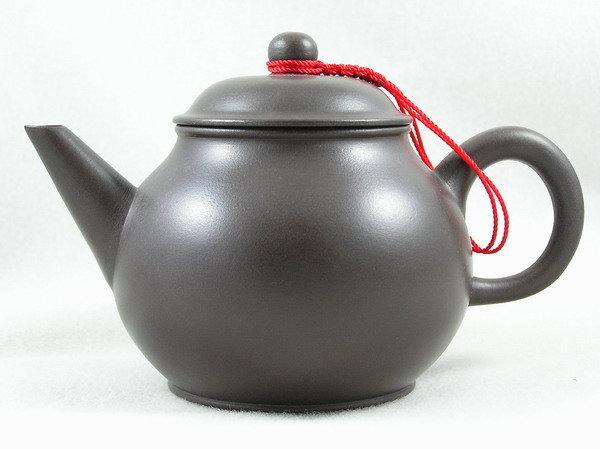 【兩隻老虎在賣（茶．壺）】精選茶壺~【芭樂壺 老人茶壺 陶土茶壺】~《黑色》~容量︰200cc
