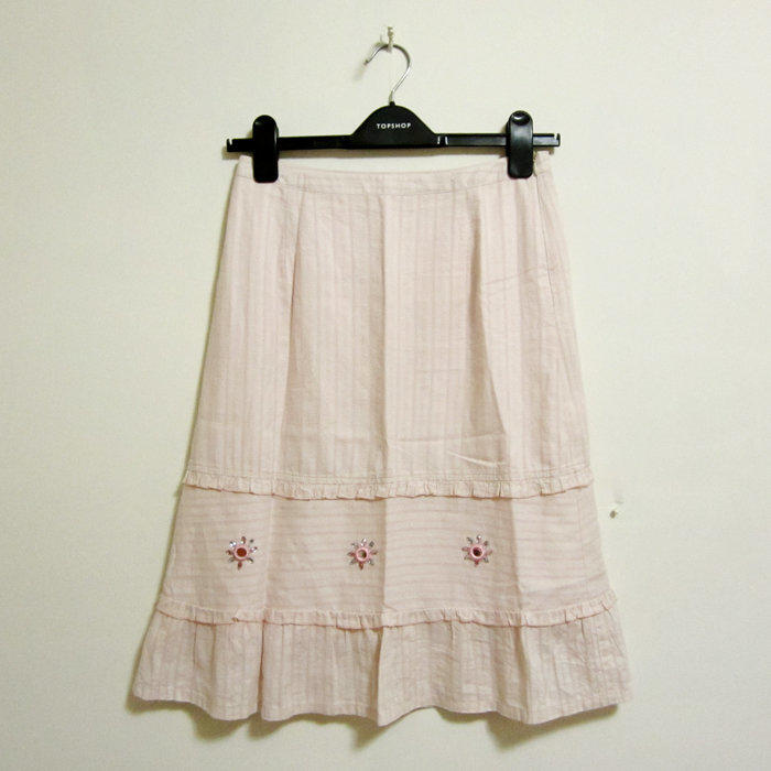 Armoire* 近新轉賣。編織條紋小花氣質及膝裙 粉色 (可換物)