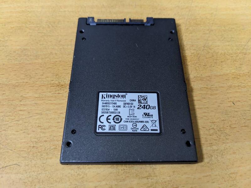 Kingston 2.5吋 240G 良品固態硬碟 SSD (SA400S37)